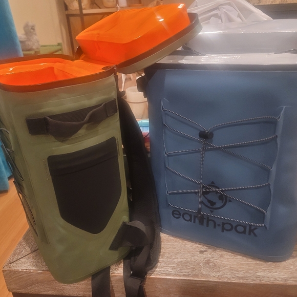 Earthpak Insulated Backpack Cooler Unisex Large Size 20" - Picture 9 of 13